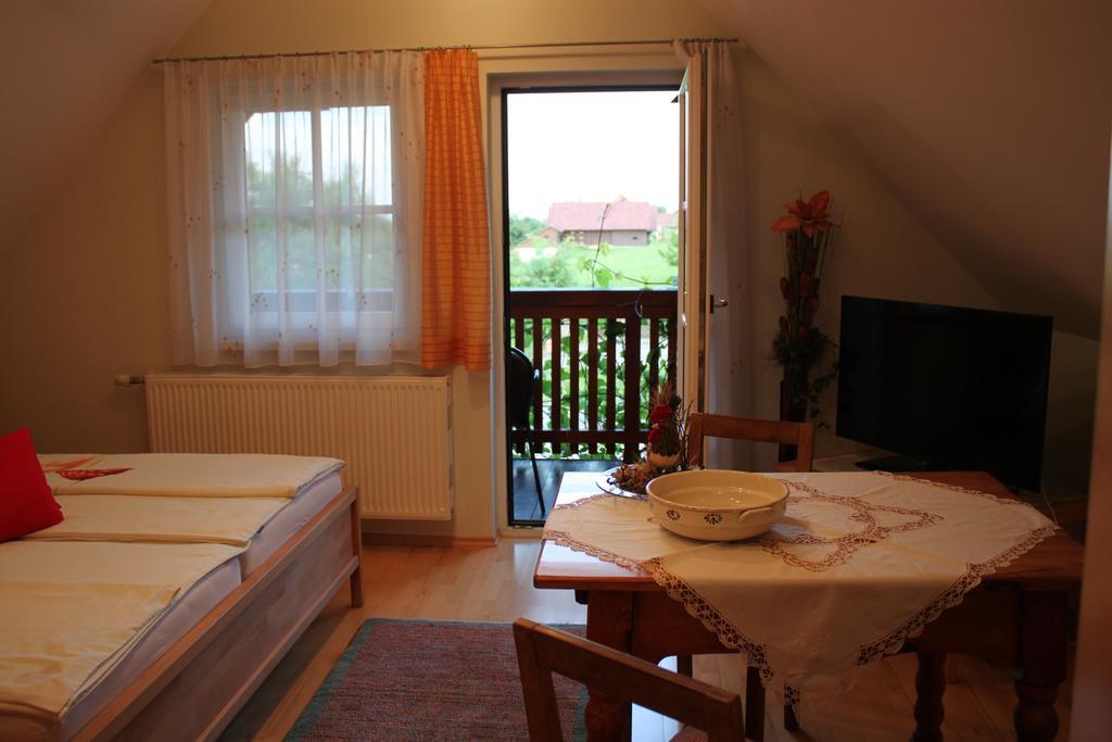 Buschenschank Orsl Wildbach Екстер'єр фото